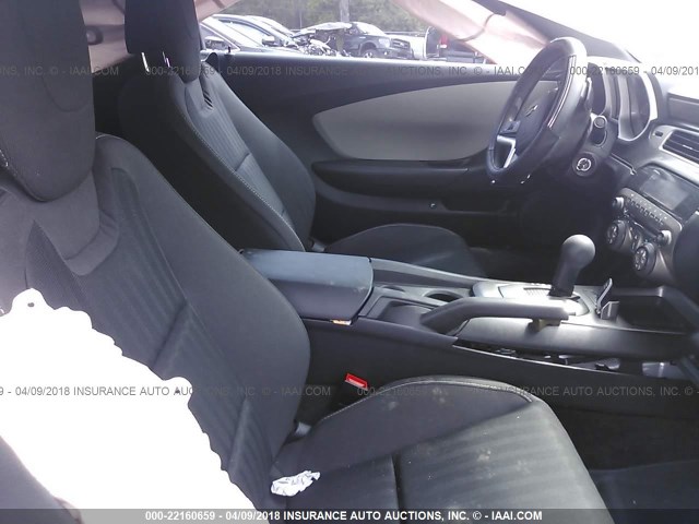 2G1FA1E35D9175803 - 2013 CHEVROLET CAMARO LS SILVER photo 5