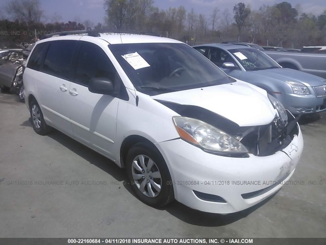 5TDZK23C87S005411 - 2007 TOYOTA SIENNA CE/LE WHITE photo 1