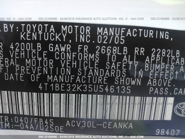 4T1BE32K35U546135 - 2005 TOYOTA CAMRY LE/XLE/SE თეთრი ფოტო 9