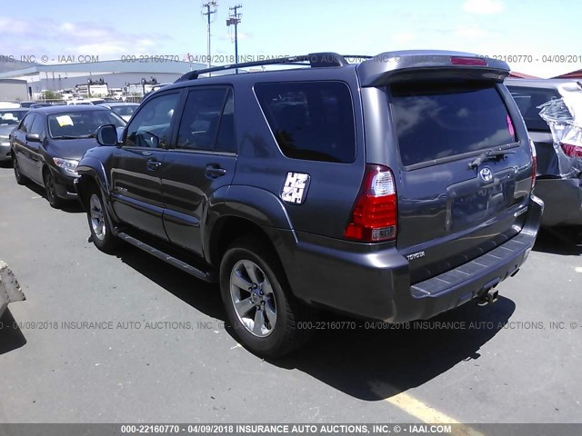 JTEBU17R878079142 - 2007 TOYOTA 4RUNNER LIMITED GRAY photo 3