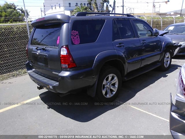 JTEBU17R878079142 - 2007 TOYOTA 4RUNNER LIMITED GRAY photo 4