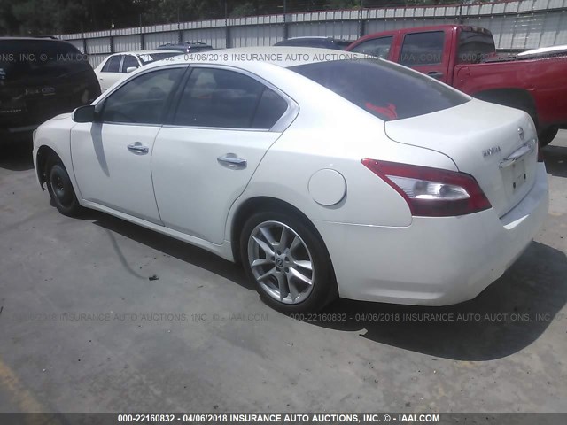 1N4AA51E49C824884 - 2009 NISSAN MAXIMA S/SV WHITE photo 3