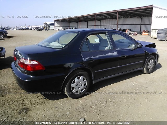 1HGCF8647WA124680 - 1998 HONDA ACCORD DX BLACK photo 4