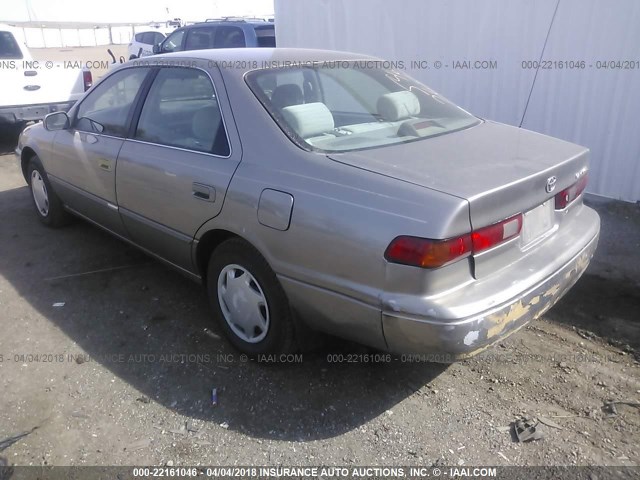 4T1BG22KXVU066999 - 1997 TOYOTA CAMRY CE/LE/XLE 灰色 照片 3