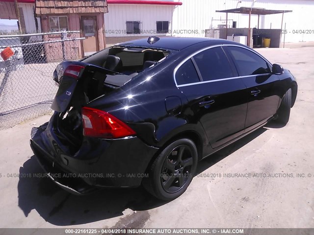 YV1612FS3D2211581 - 2013 VOLVO S60 T5 BLACK photo 4