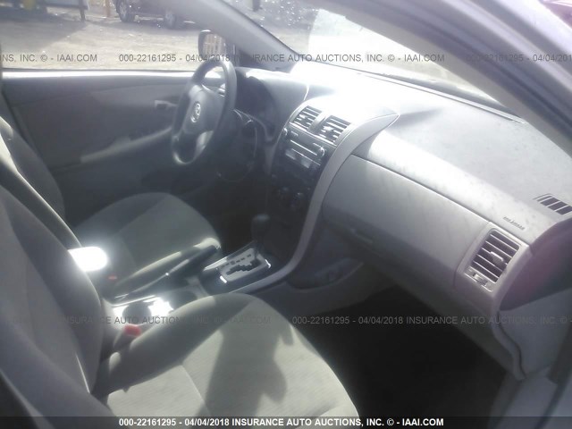 2T1BU4EE9AC502425 - 2010 TOYOTA COROLLA S/LE/XLE SILVER photo 5