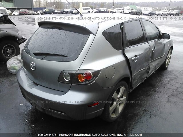 JM1BK143861400842 - 2006 MAZDA 3 HATCHBACK GRAY photo 4