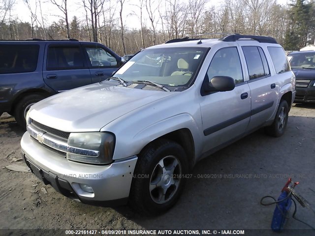 1GNET16S556180454 - 2005 CHEVROLET TRAILBLAZER EXT LS/EXT LT SILVER photo 2