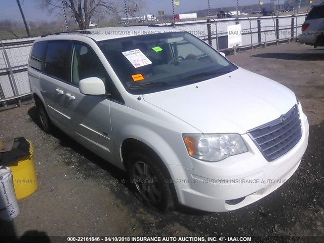 2A8HR54P78R821278 - 2008 CHRYSLER TOWN & COUNTRY TOURING WHITE photo 1