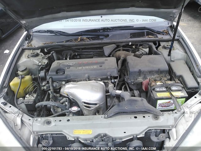 JTDBE30KX20108125 - 2002 TOYOTA CAMRY LE/XLE/SE 银色 照片 10