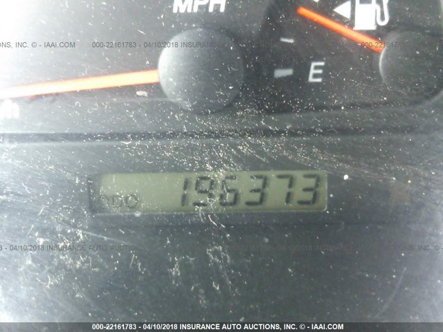 JTDBE30KX20108125 - 2002 TOYOTA CAMRY LE/XLE/SE 银色 照片 7