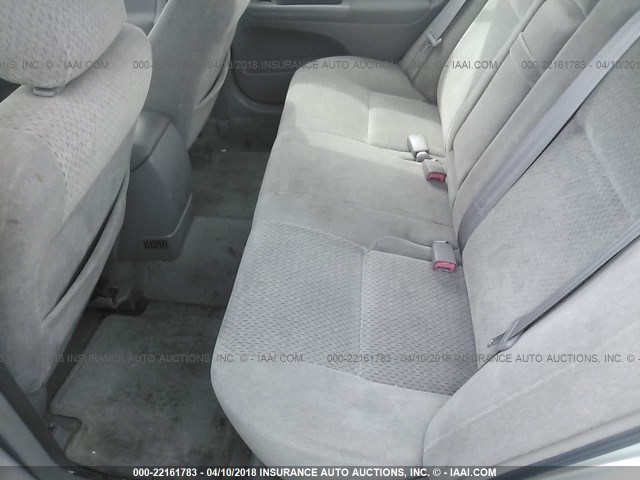 JTDBE30KX20108125 - 2002 TOYOTA CAMRY LE/XLE/SE 银色 照片 8