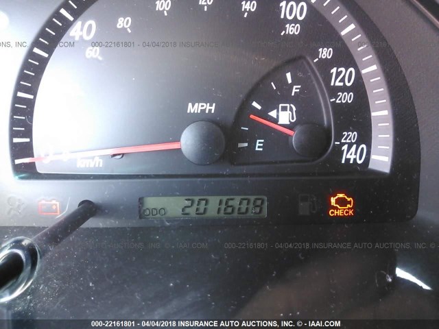 4T1BE32KX2U063737 - 2002 TOYOTA CAMRY LE/XLE/SE SILVER photo 7