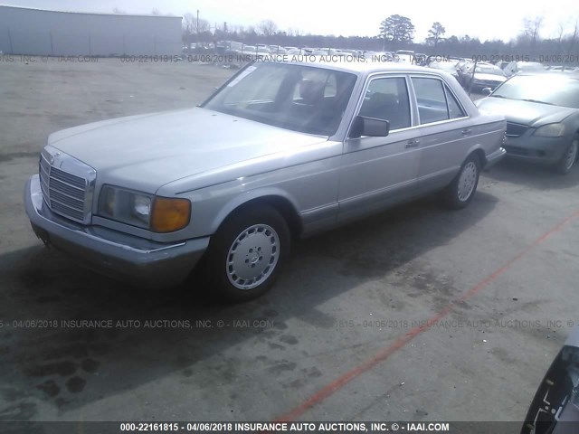 WDBCA32D2FA190445 - 1985 MERCEDES-BENZ 380 SE SILVER photo 2