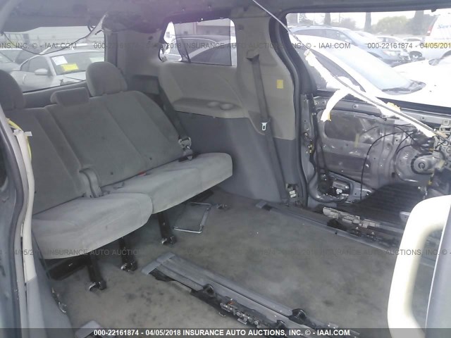 5TDKK3DC0BS113584 - 2011 TOYOTA SIENNA LE SILVER photo 8