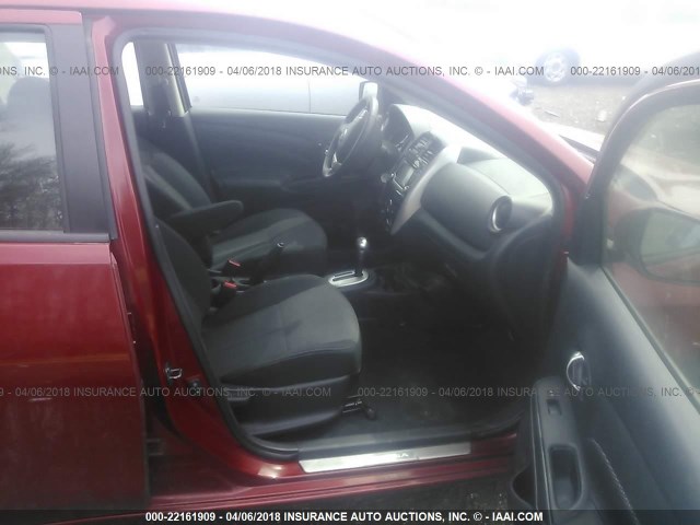 3N1CN7AP2HL810248 - 2017 NISSAN VERSA S/S PLUS/SV/SL RED photo 5