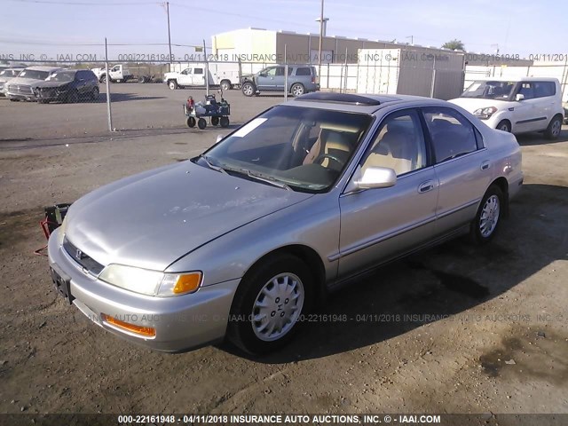 1HGCD5657TA054770 - 1996 HONDA ACCORD EX/EX-R TAN photo 2