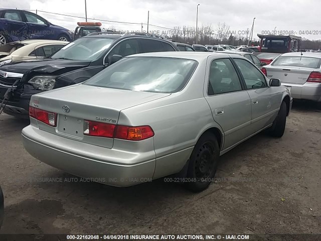 4T1BG22K61U062183 - 2001 TOYOTA CAMRY CE/LE/XLE 银色 照片 4