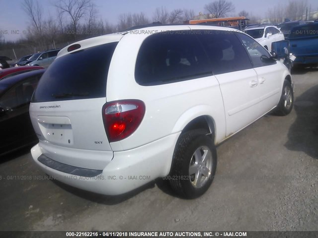 2D4GP44L87R332356 - 2007 DODGE GRAND CARAVAN SXT WHITE photo 4