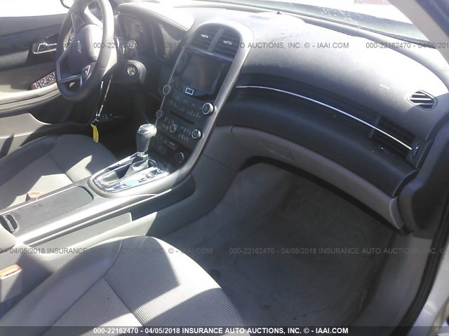 1G11D5RR4DF121424 - 2013 CHEVROLET MALIBU 1LT SILVER photo 5