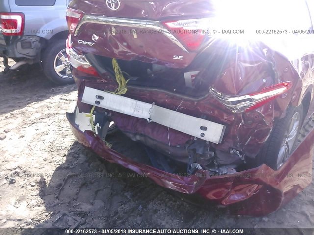 4T1BF1FKXFU936310 - 2015 TOYOTA CAMRY LE/XLE/SE/XSE BURGUNDY photo 6
