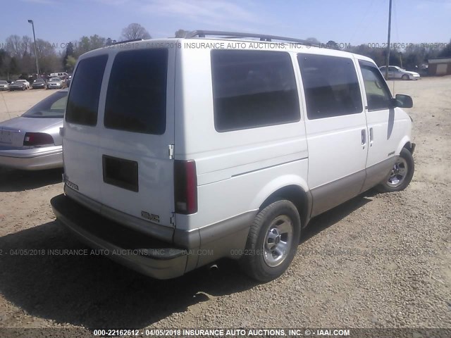 1GKDM19X42B501304 - 2002 GMC SAFARI XT WHITE photo 4