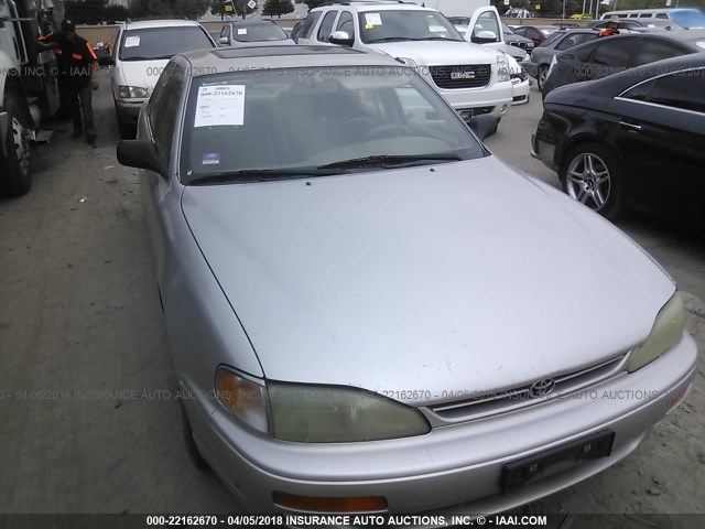 JT2BG12K1T0377250 - 1996 TOYOTA CAMRY DX/LE/XLE GOLD photo 1