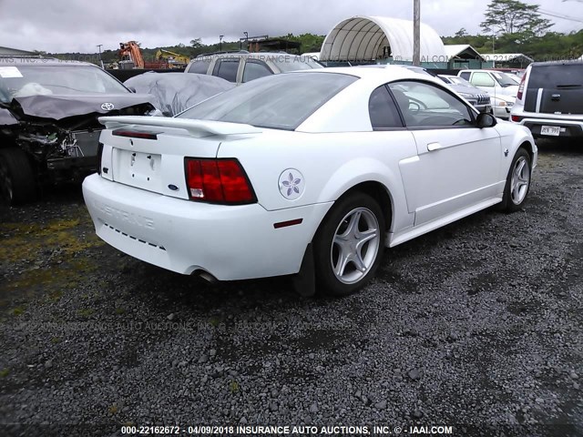 1FAFP42X04F128092 - 2004 FORD MUSTANG GT WHITE photo 4