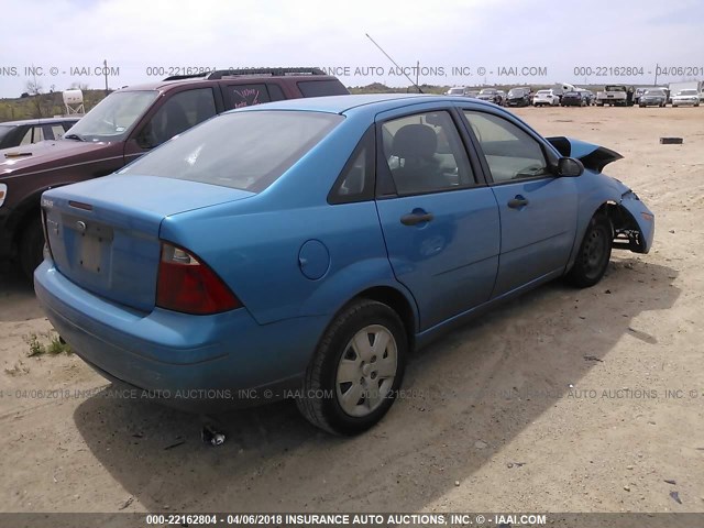 1FAFP34N57W315869 - 2007 FORD FOCUS ZX4/S/SE/SES BLUE photo 4