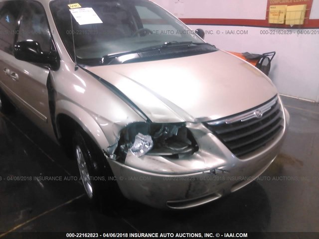 2A4GP44R37R342353 - 2007 CHRYSLER TOWN & COUNTRY LX GOLD photo 6