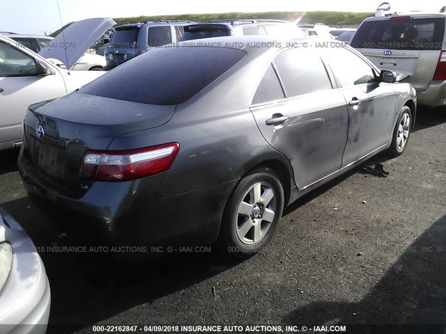 JTNBE46K173072176 - 2007 TOYOTA CAMRY NEW GENERAT CE/LE/XLE/SE GRAY photo 4