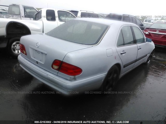 WDBJF70HXXA803970 - 1999 MERCEDES-BENZ E 430 SILVER photo 4