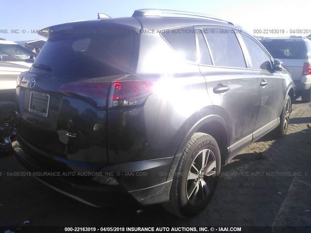 JTMWFREV9JJ730969 - 2018 TOYOTA RAV4 ADVENTURE/XLE 灰色 照片 4