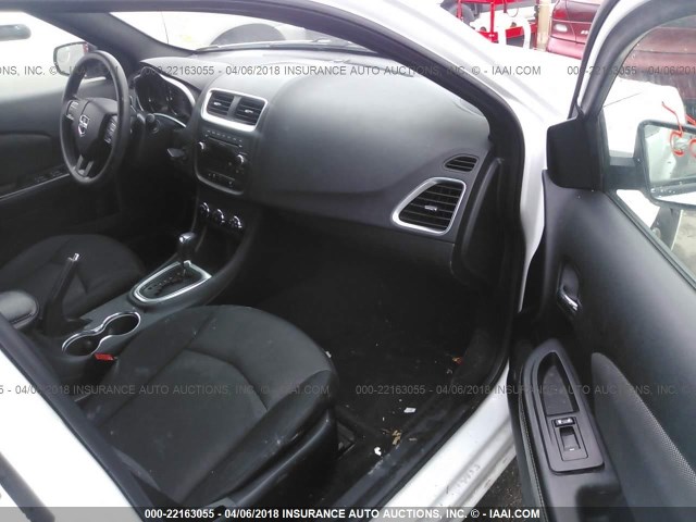 1B3BD4FB8BN551653 - 2011 DODGE AVENGER EXPRESS 白色 照片 5