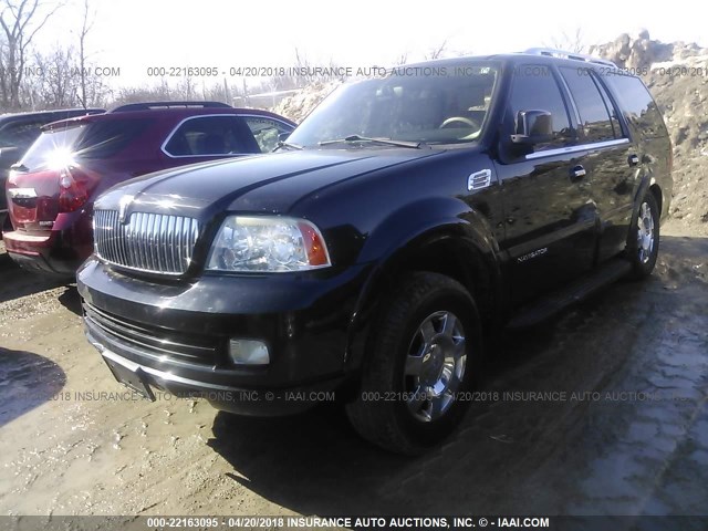 5LMFU28575LJ02078 - 2005 LINCOLN NAVIGATOR BLACK photo 2