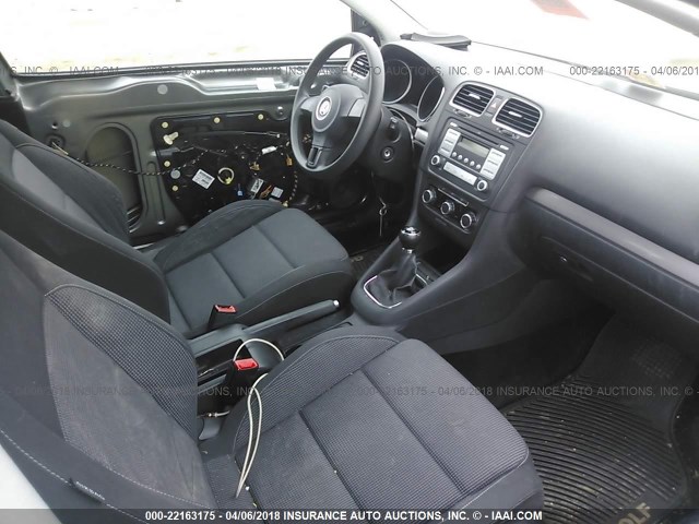 WVWAA7AJ9AW288567 - 2010 VOLKSWAGEN GOLF 灰色 照片 5