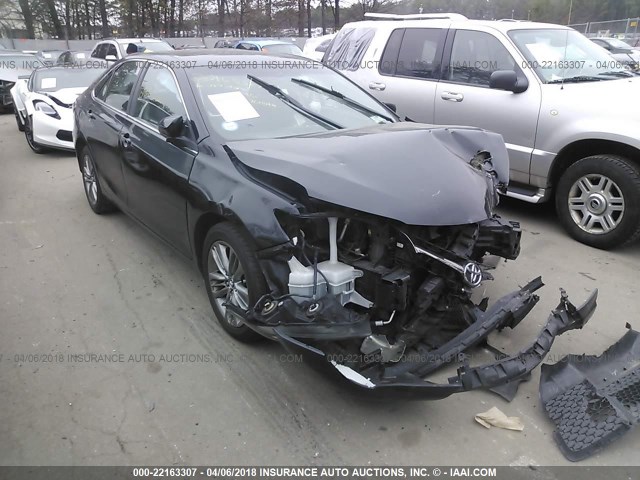 4T1BF1FK8GU522072 - 2016 TOYOTA CAMRY LE/XLE/SE/XSE შავი ფოტო 1