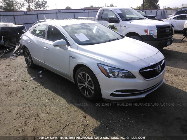 1G4ZP5SS5HU172748 - 2017 BUICK LACROSSE ESSENCE თეთრი ფოტო 1