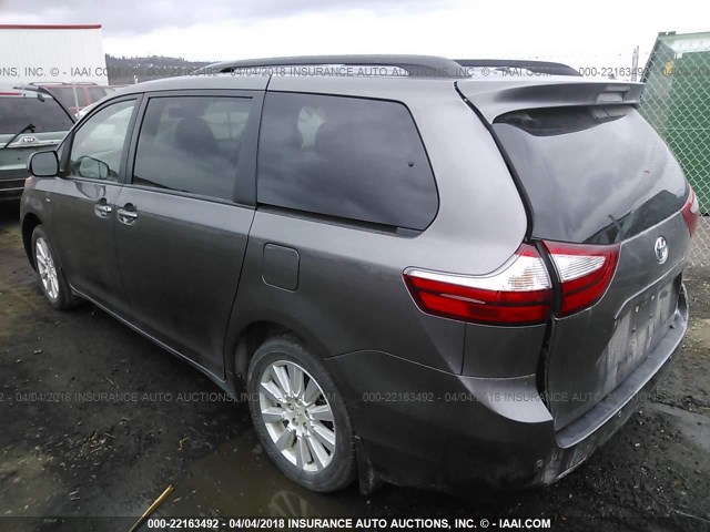 5TDDZ3DC9HS171173 - 2017 TOYOTA SIENNA XLE/LIMITED SILVER photo 3