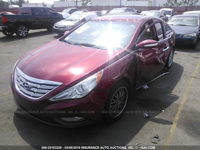 5NPEC4AC9BH249822 - 2011 HYUNDAI SONATA SE/LIMITED RED photo 2