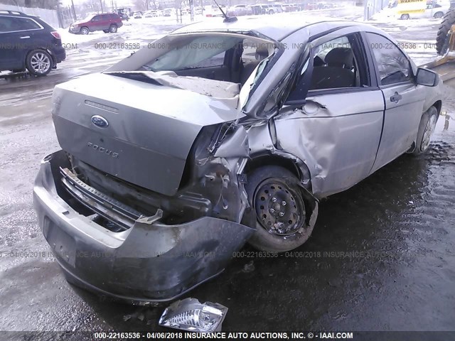 1FAHP34NX8W128511 - 2008 FORD FOCUS S/SE GRAY photo 6