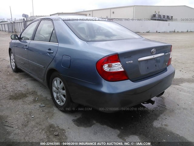 4T1BF30K63U555523 - 2003 TOYOTA CAMRY LE/XLE/SE 蓝色 照片 3