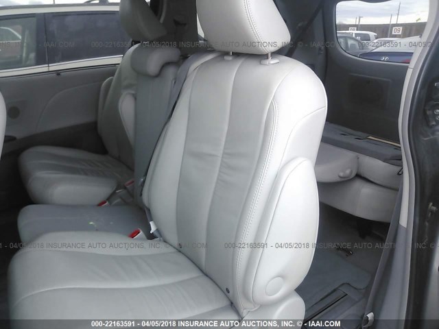 5TDYK3DCXBS073668 - 2011 TOYOTA SIENNA XLE/LIMITED GRAY photo 8