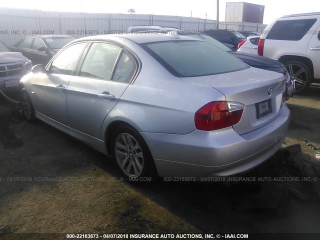 WBAVA37577NL14695 - 2007 BMW 328 I SILVER photo 3