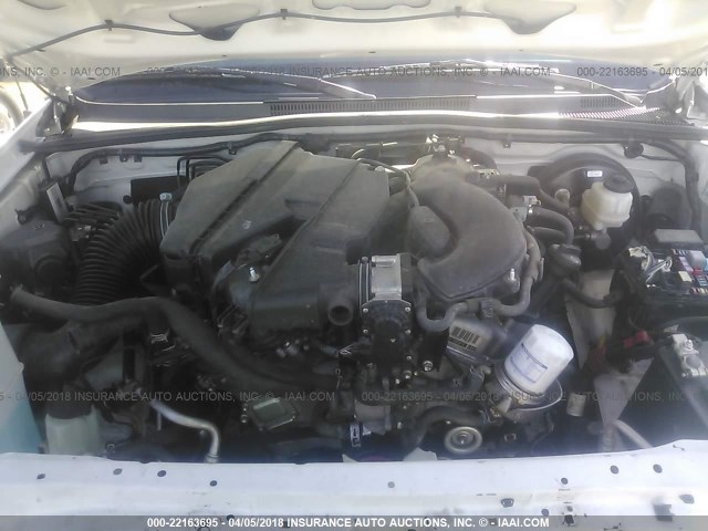 5TFJU4GN6FX072192 - 2015 TOYOTA TACOMA DOUBLE CAB PRERUNNER WHITE photo 10