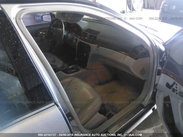 WDBNG75J01A146646 - 2001 MERCEDES-BENZ S 500 SILVER photo 5