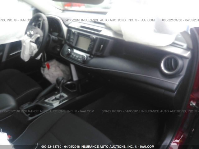 2T3WFREV5JW415913 - 2018 TOYOTA RAV4 ADVENTURE/XLE RED photo 5