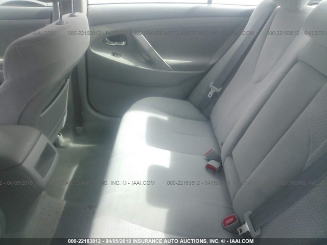 JTNBF3EK7B3006670 - 2011 TOYOTA CAMRY SE/LE/XLE Серебристый фото 8