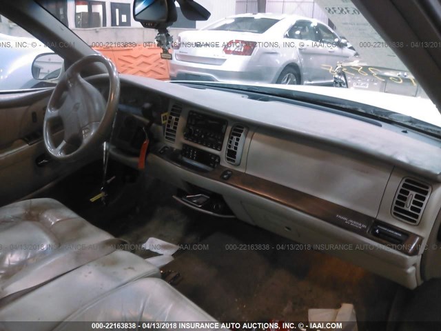 1G4CW54KX14218702 - 2001 BUICK PARK AVENUE  WHITE photo 5