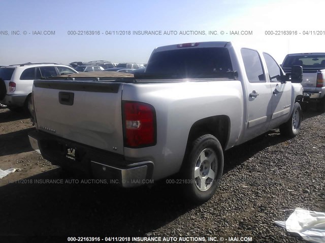 2GCEC13C471504297 - 2007 CHEVROLET SILVERADO C1500 CREW CAB SILVER photo 4